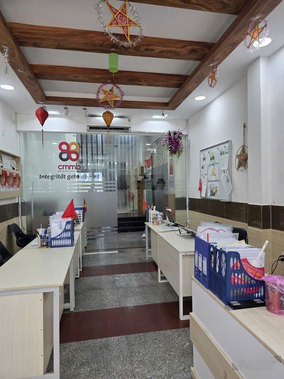 Bán nhà Số 3 91.8m² - 5 tầng - 32 tỷ - mặt tiền Quận 3