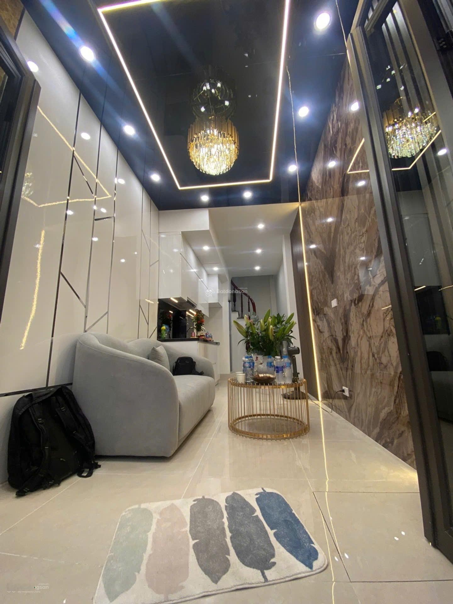 Chính chủ bán nhà Thụy Khuê, 25m2, 5 tầng, lô góc, dân xây, 5 phút ra chợ Bưởi, Hồ Tây, Chu Văn An