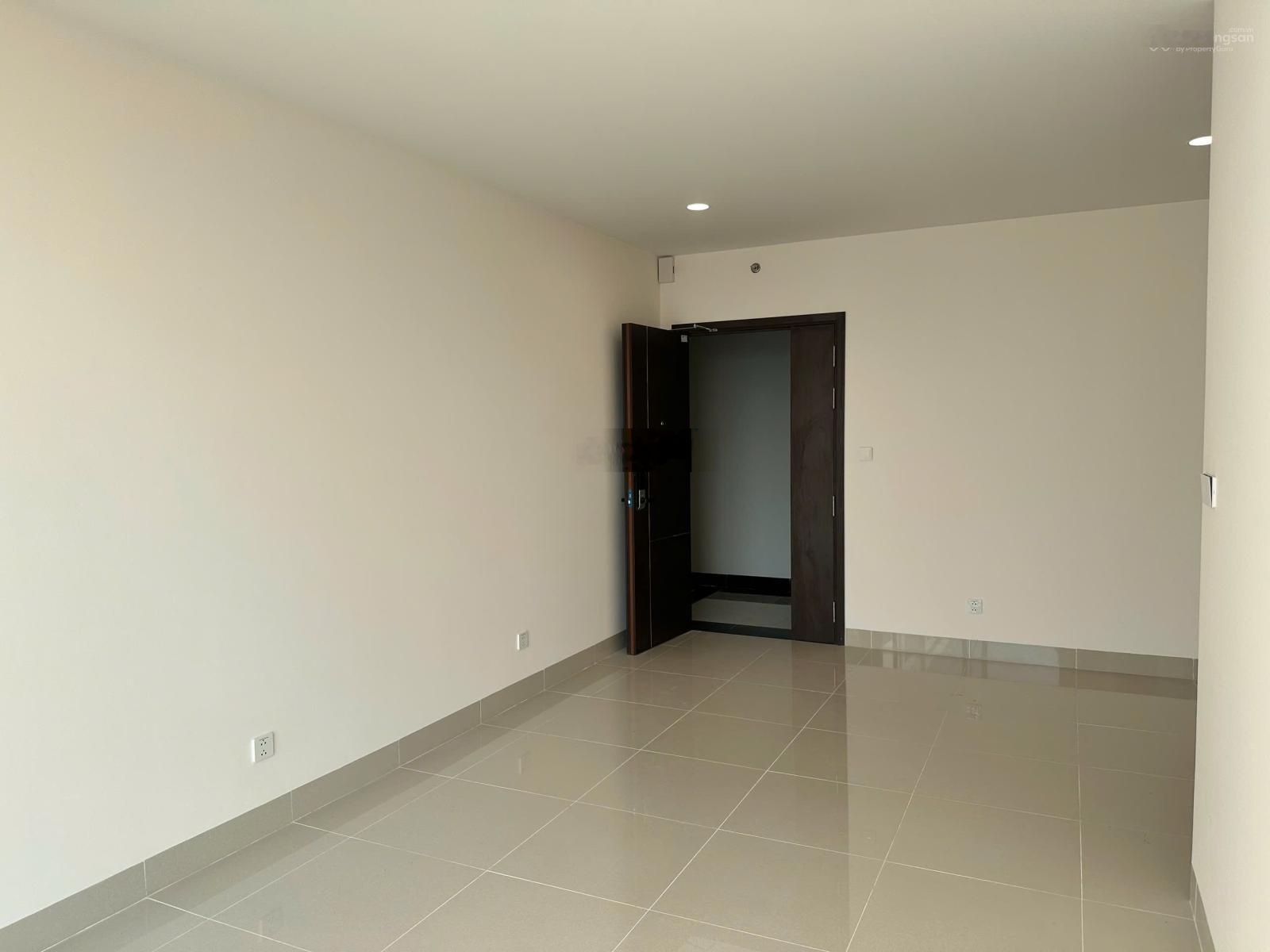 Bán căn hộ 2PN 2WC 77m2 giá tốt tại Vung Tau Centre Point, tầng thấp view hồ bơi và tiện ích