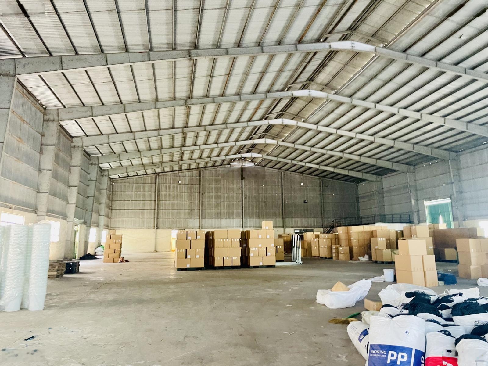 Kho xưởng cho thuê 1160m2 tại Bình Chánh, Tphcm, gần kcn Tân Tạo
