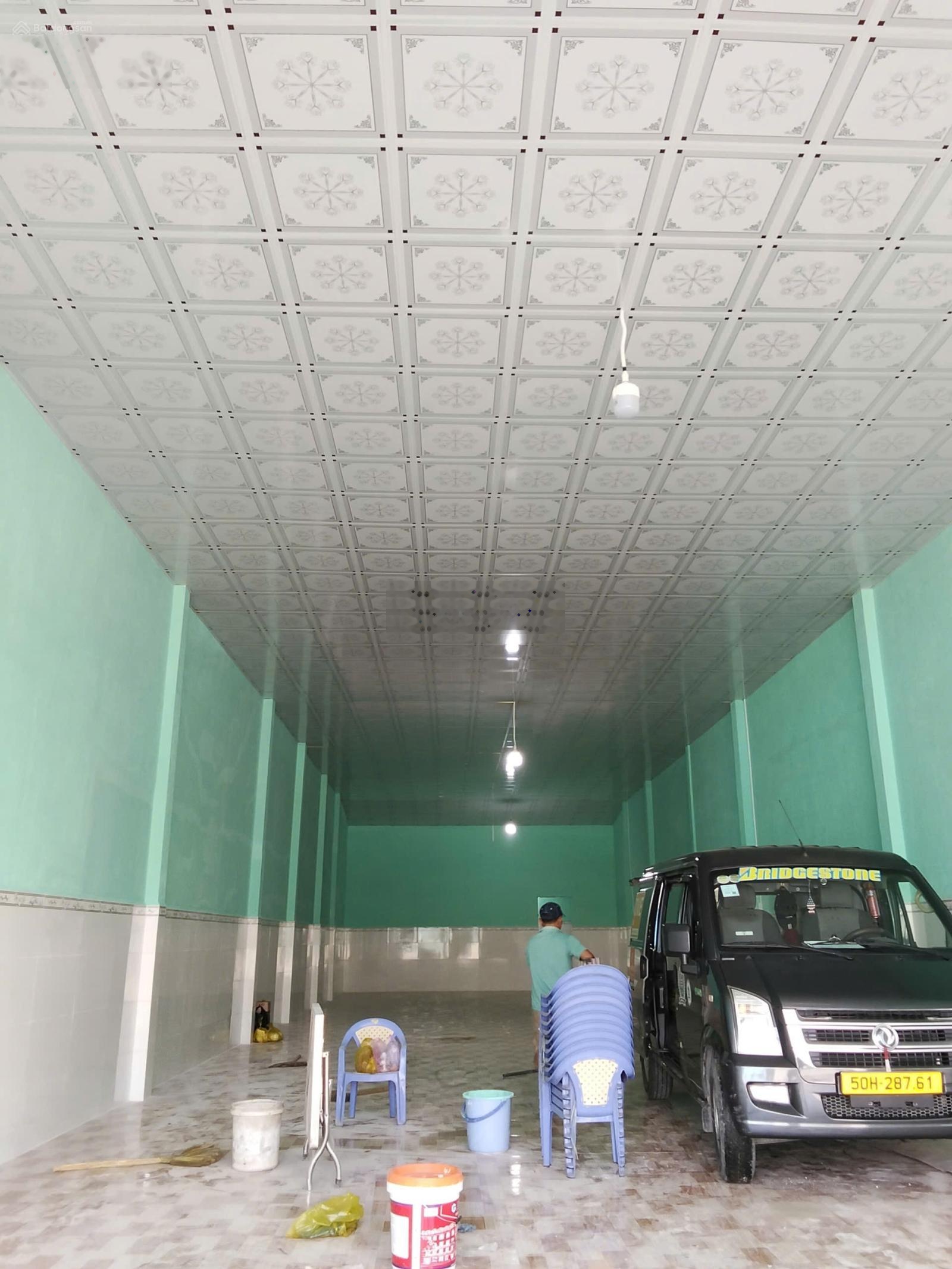 Cho thuê kho mới 100% Bình Chánh 240m2 giá rẻ 20tr- đường cont 24h