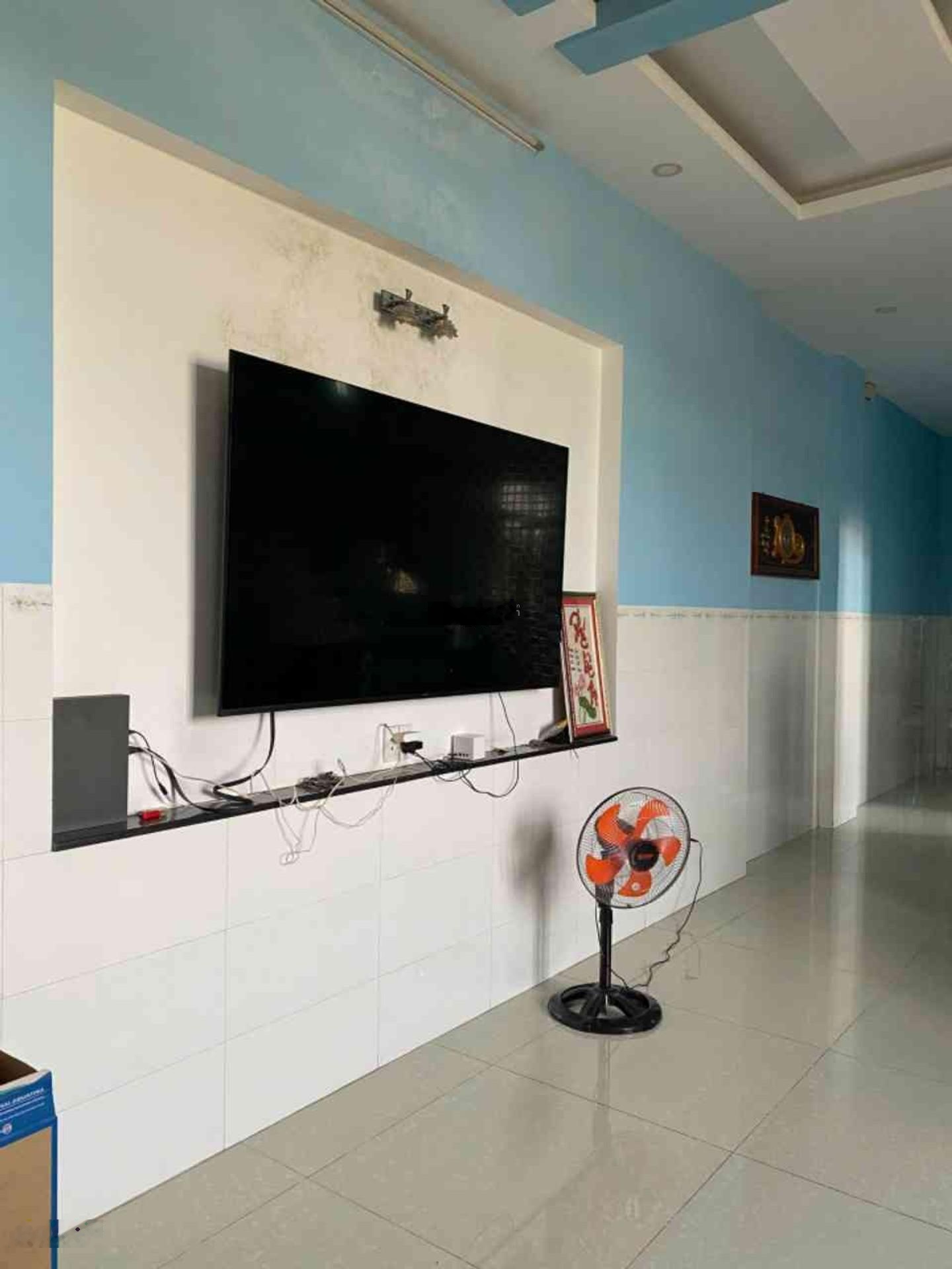 Hàng xóm kđt đông tăng long - trường thạnh (cũ) - tp thủ đức.