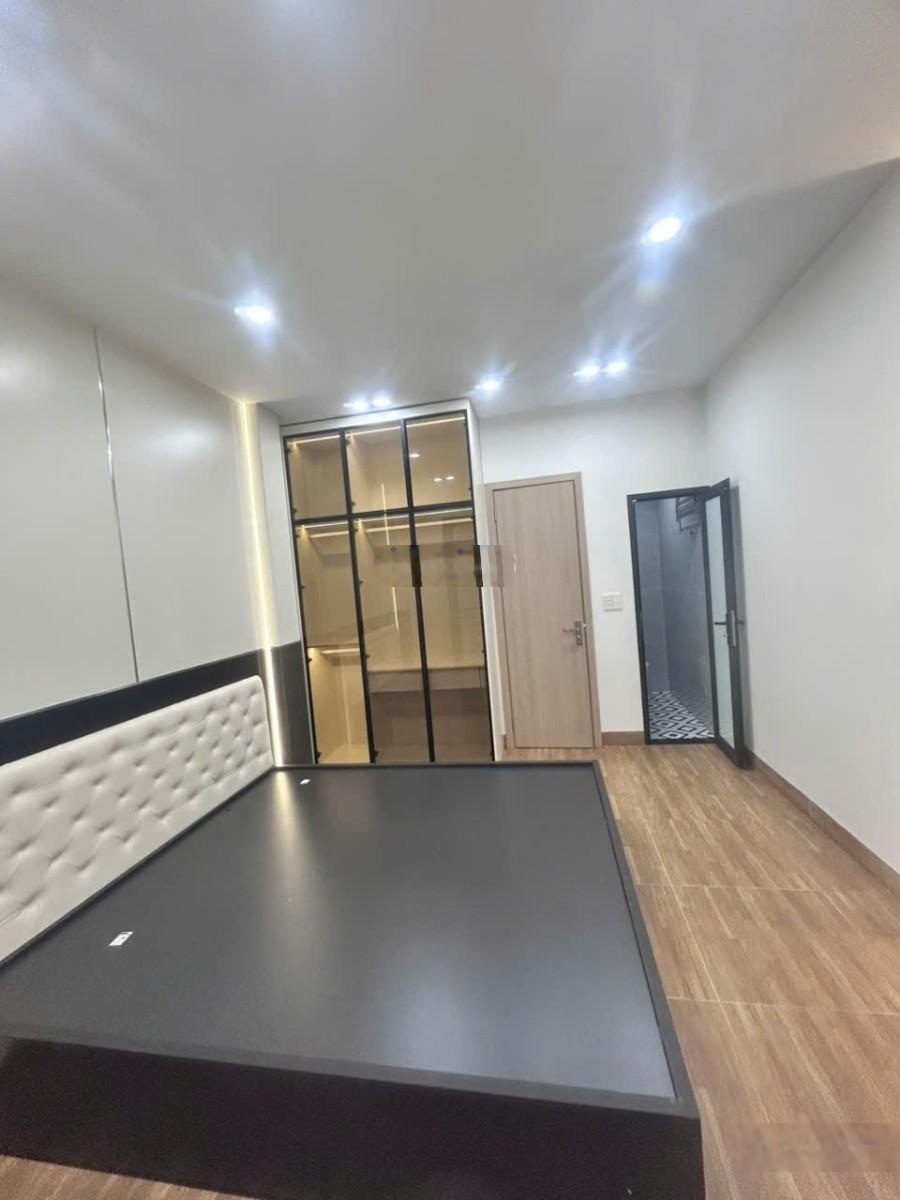 Minh Khai không QH, ngõ nông, thông kinh doanh tốt, tặng full NT đẹp 33m*5T, giá 6,3 tỷ có TL sâu.