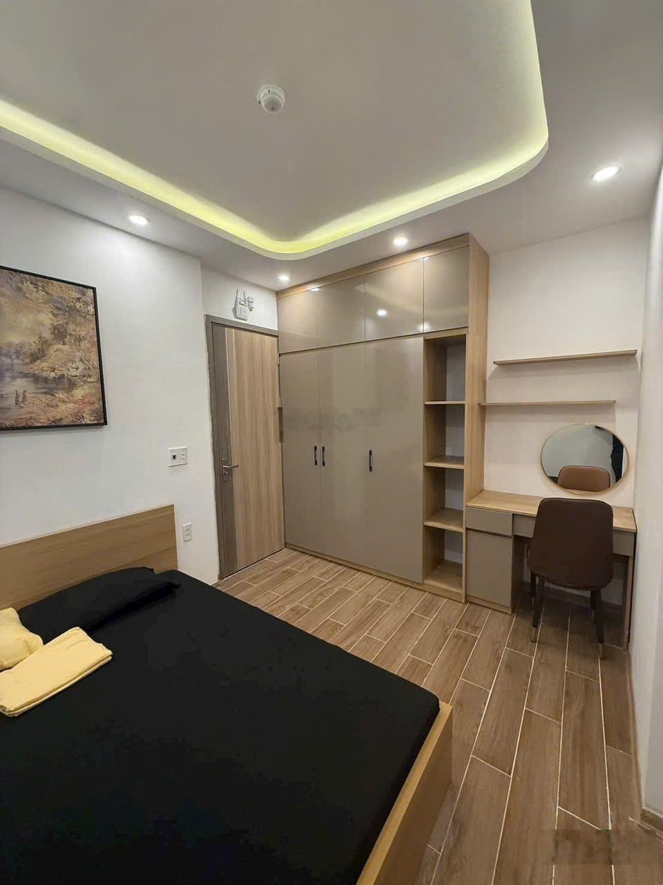 Căn góc - dòng tiền 100tr/th, 20 phòng, đầy đủ giấy tờ pháp lý. Bán nhanh
