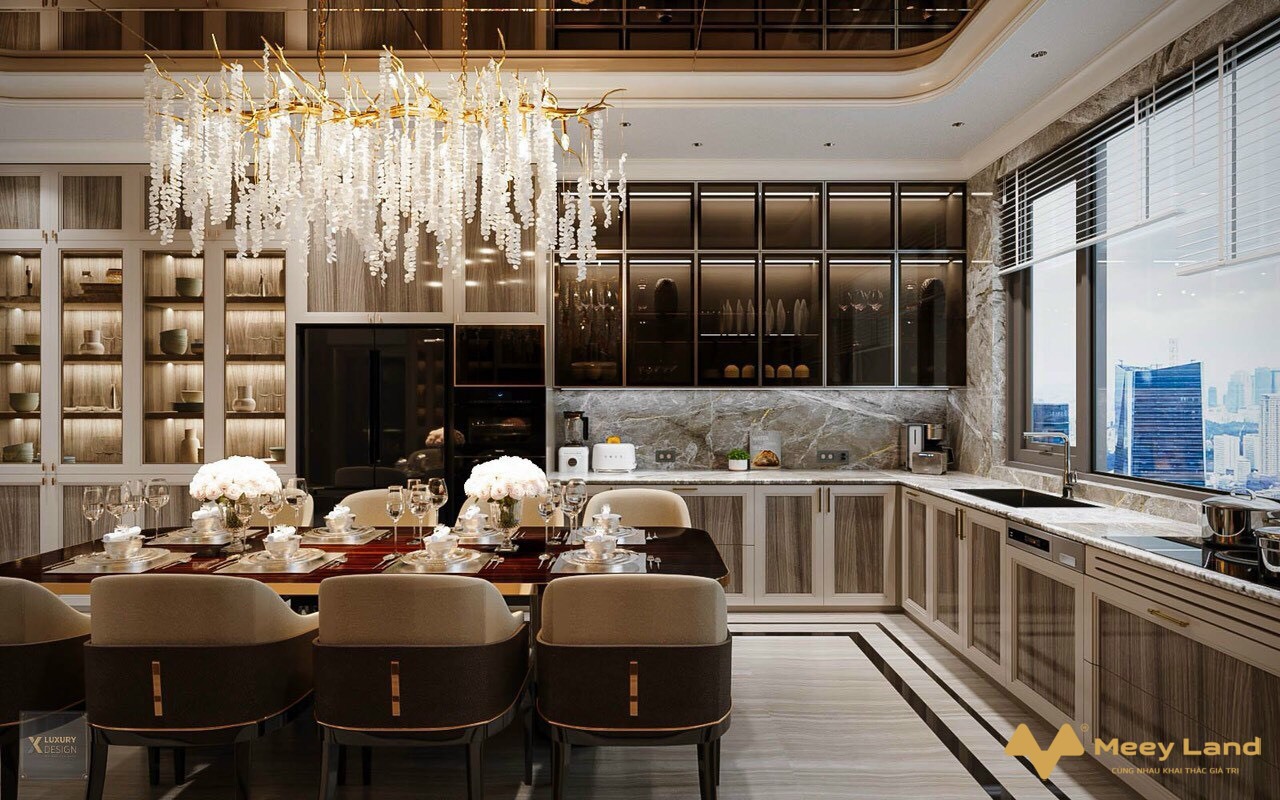 Tòa nhà mặt phố Phạm Văn Đồng, vị trí đắc địa, trục đường chính vừa ở vừa kinh doanh