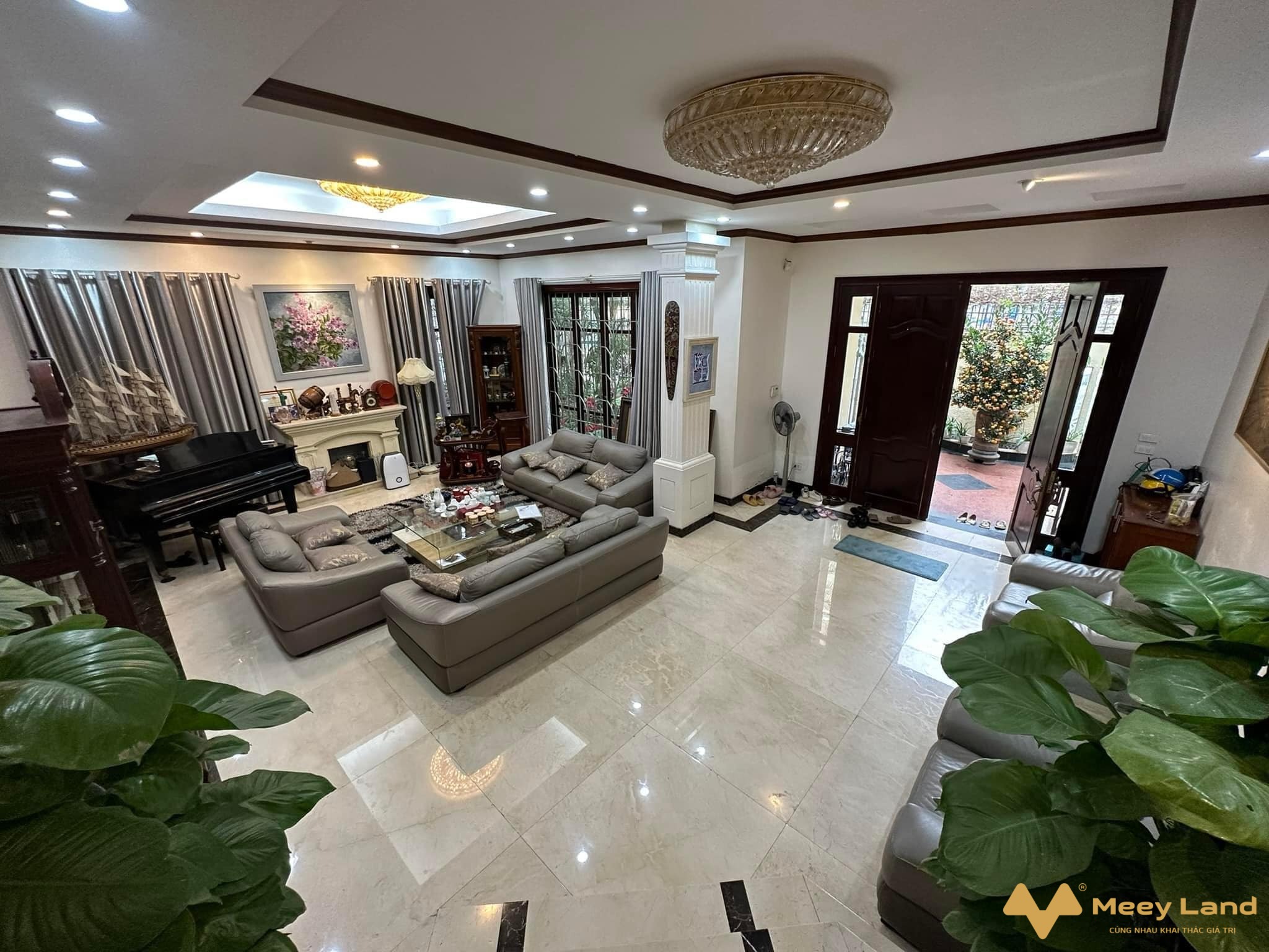 Biệt thự cao cấp Mỹ Đình, lô góc, nội thất đẹp, khu víp, an sinh đỉnh