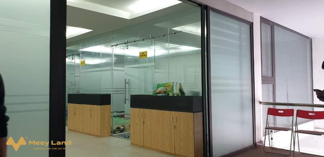 Tòa nhà văn phòng, gần Mỹ Đình, 6 tầng, thang máy, 180m2, mặt tiền 10m, lô góc, mặt phố, kinh doanh