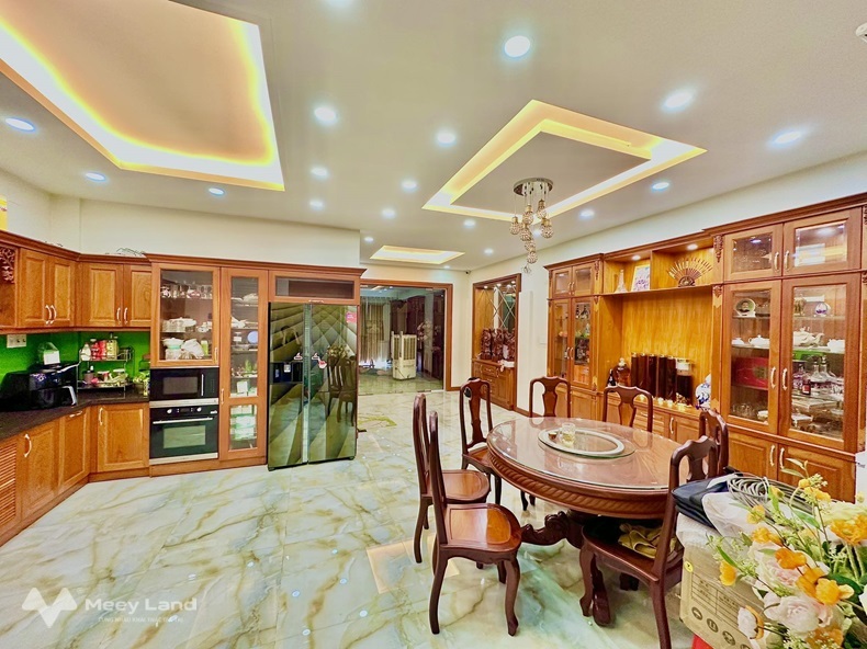 Bán biệt thự mini trung tâm Tân Sơn Nhì, Tân Phú, 120m2, 4 tầng, tặng nội thất