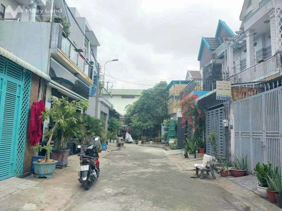 Bán gấp 80,6m2 Thới Tam Thôn giá chỉ 1,35 tỷ gọi ngay xem đất