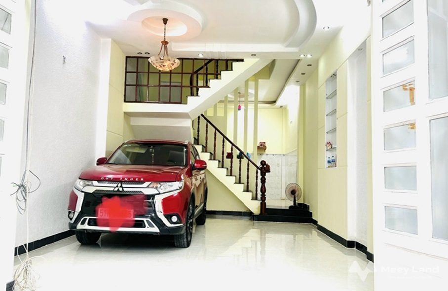 Bán nhà hẻm xe hơi đường Thới An 16, Thới An, quận 12, 82m2, 4 tầng, giá rẻ