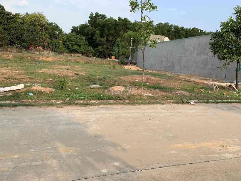 Mẹ chồng gửi bán lô đất thổ cư 214m2, giá 190 triệu, dân cư đông, sát khu công nghiệp lớn