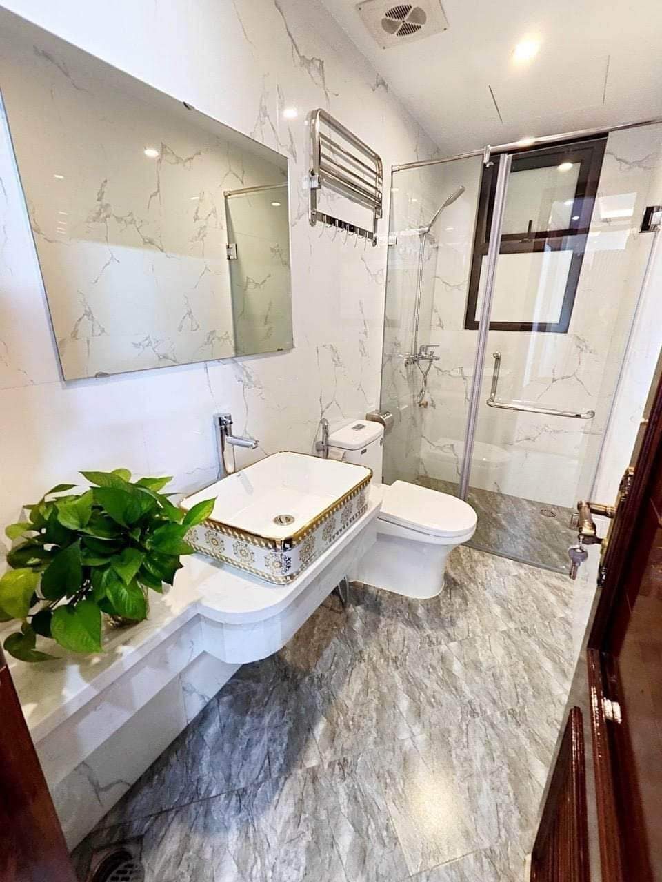 Bán nhà phố Trịnh Văn Bô, Phương Canh 36m2 x 5 tầng, full nội thất, 2 mặt thoáng, ô tô đỗ