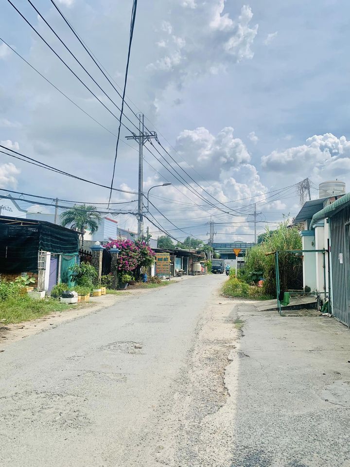 Bà chị gửi bán lô đất đẹp 90m2 gần chợ Việt Kiều giá 1,2 tỷ gọi đặt cọc