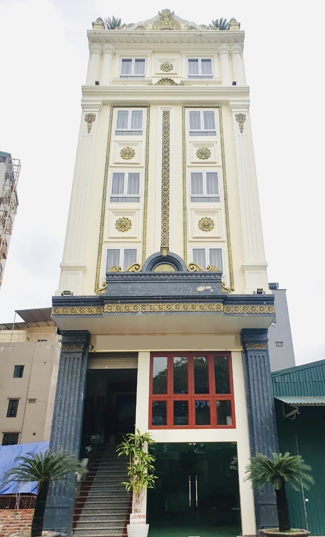 Khách sạn Bãi Cháy, Hạ Long, vị trí đắc địa, dòng tiền 3 tỷ/năm