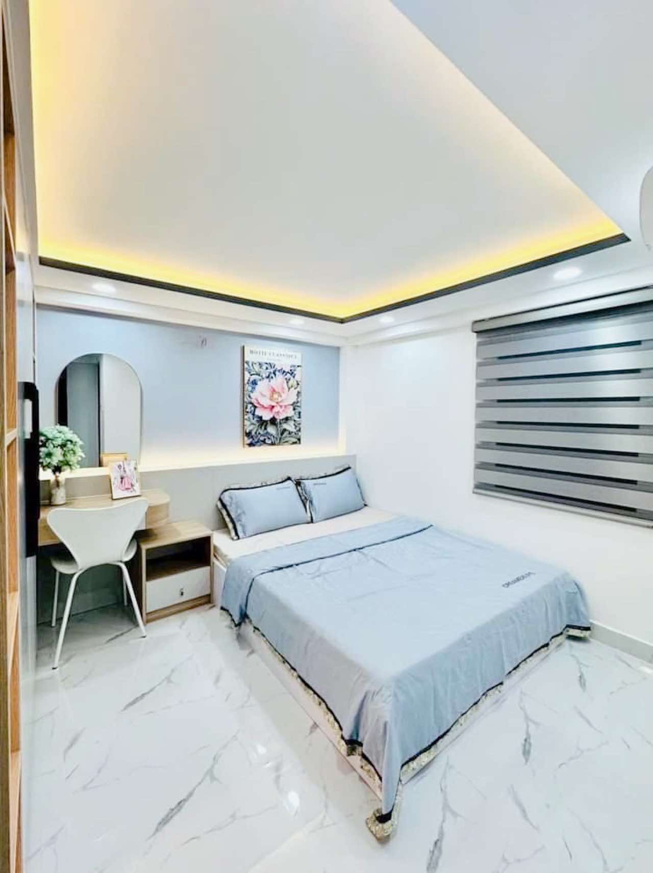 Bán nhà hẻm xe hơi full nội thất diện tích 47m2, nhà 3 tầng Nguyễn Duy Cung