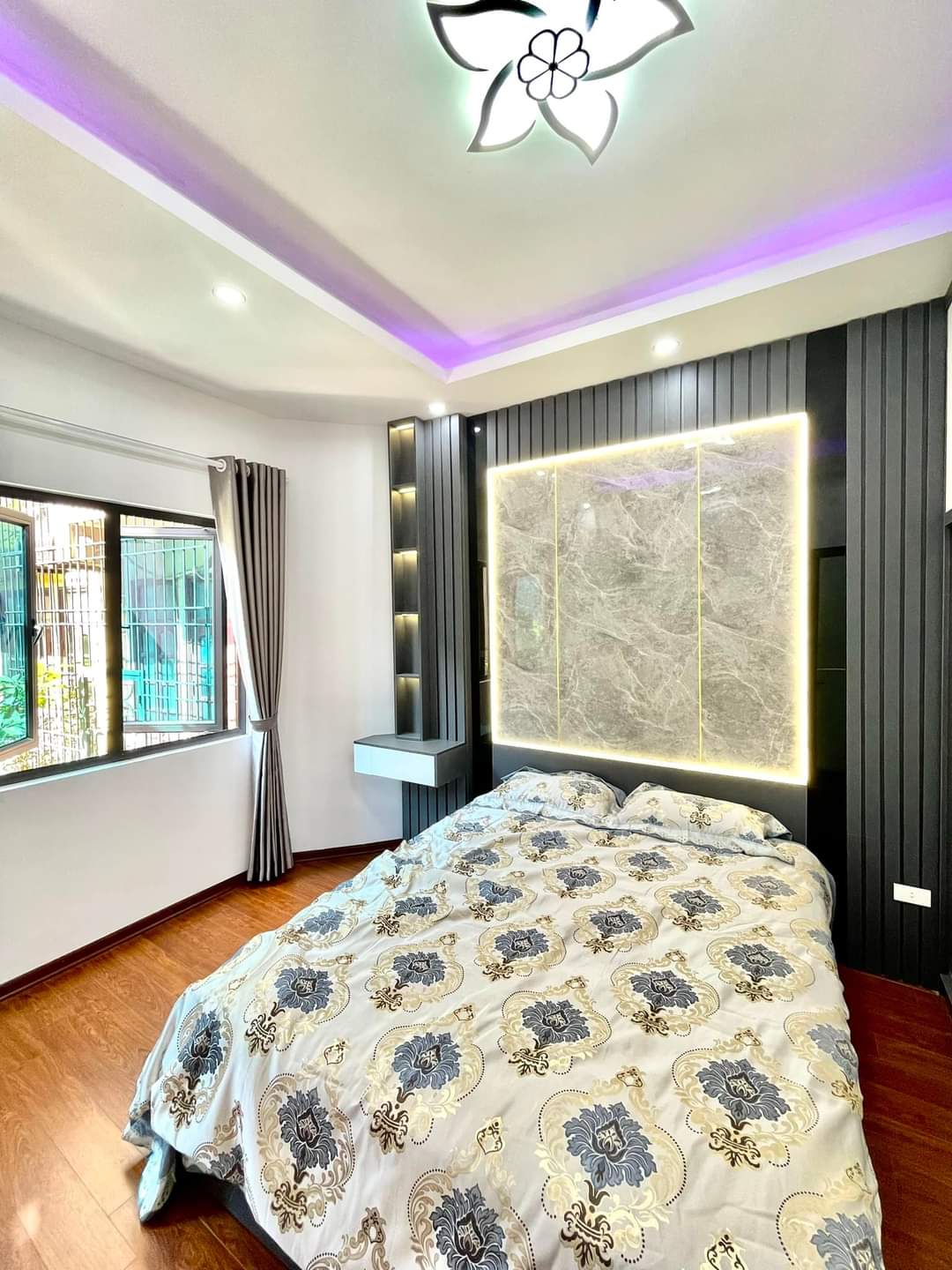 Bán nhà Tây Mỗ, 39m2, 5 tầng, 4 phòng ngủ, 2 mặt thoáng, chỉ 30m ô tô đỗ, giá 6.5 tỷ