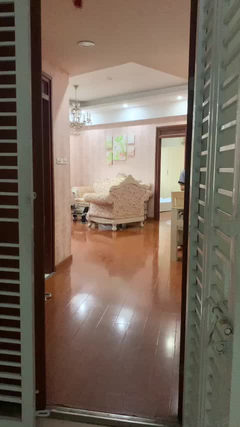 Cho thuê chung cư Nam Cường, 234 Hoàng Quốc Việt, 97m2, ở ngay, giá tốt