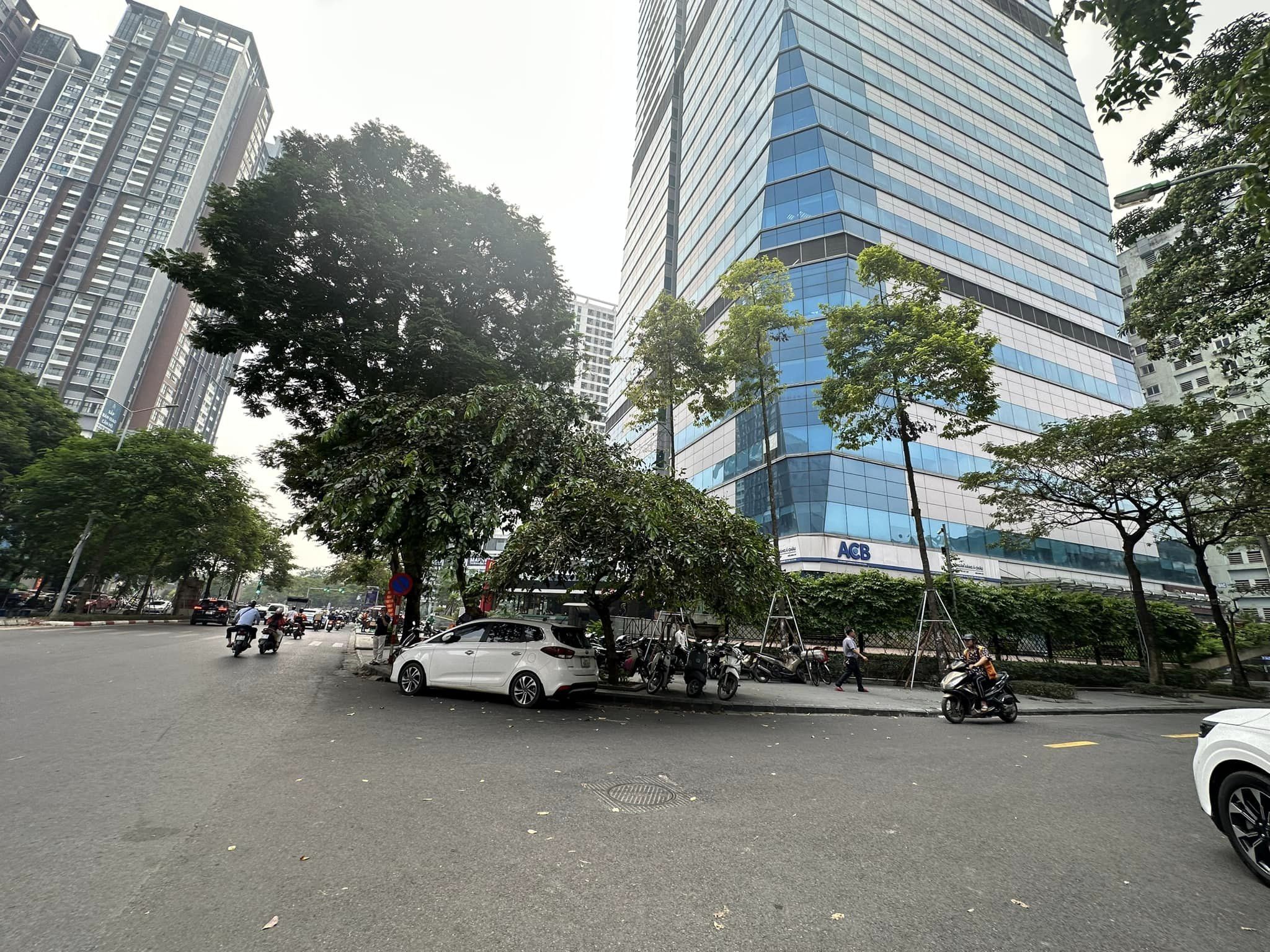 Shophouse mặt phố Hoàng Đạo Thúy, vị trí đắc địa, dòng tiền cho thuê tốt