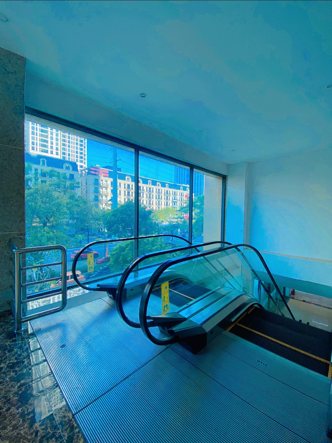 Bán sàn thương mại mặt phố Tố Hữu, diện tích khủng, hoàn thiện đẹp, cho thuê dòng tiền cao