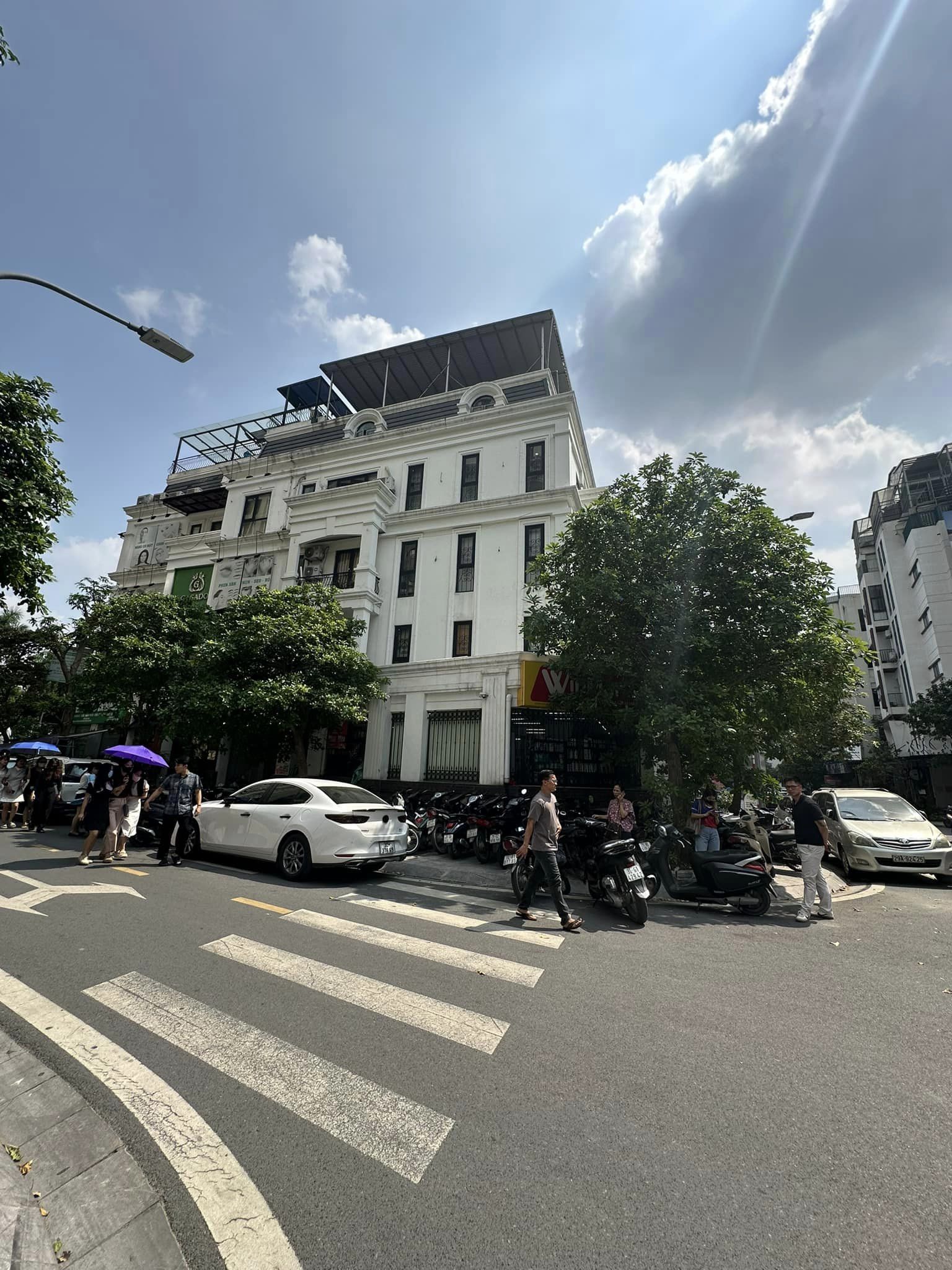 Bán biệt thự Roman Plaza, lô góc, vừa ở vừa kinh doanh