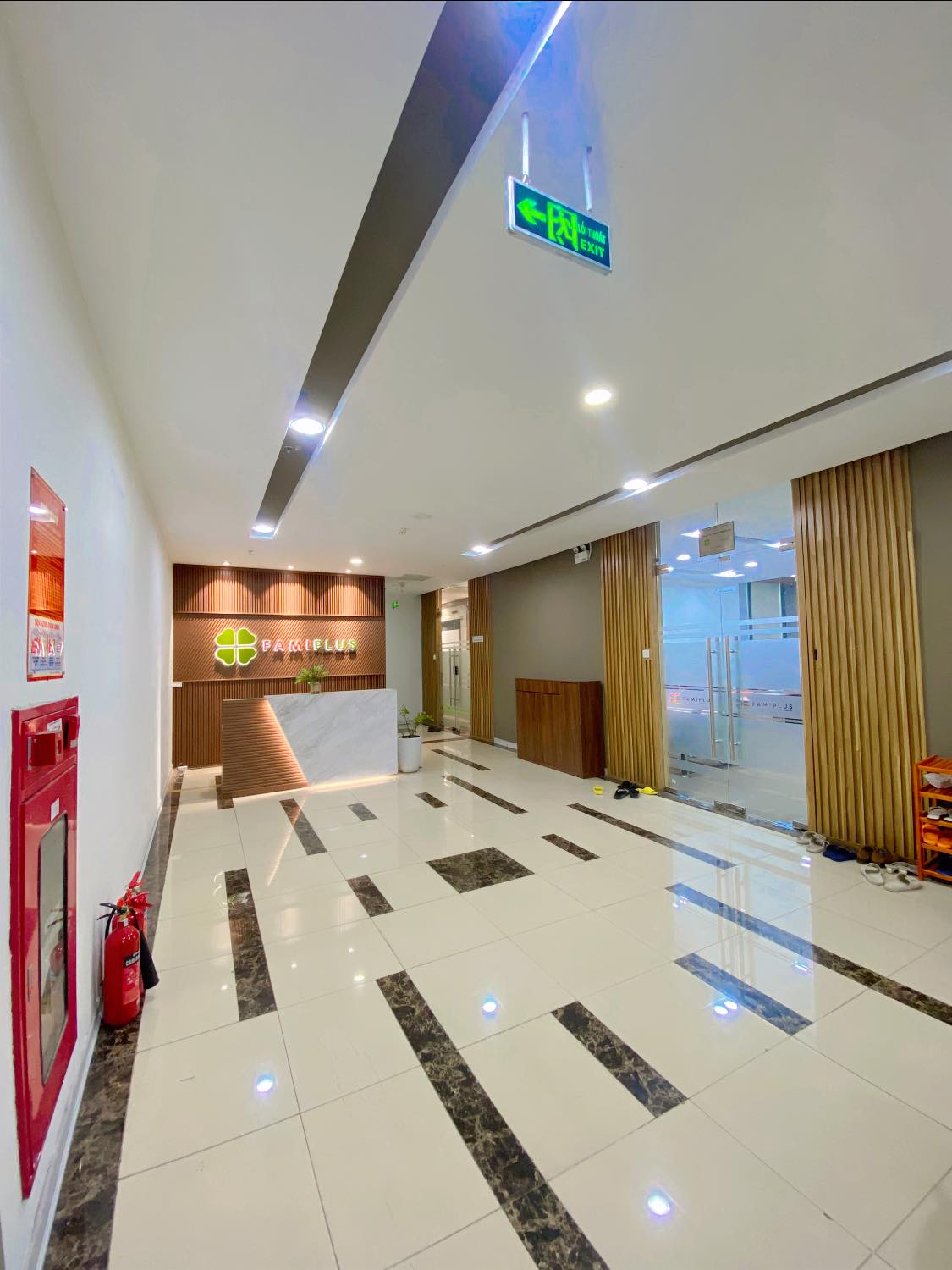 Bán sàn thương mại mặt phố Tố Hữu, diện tích khủng, hoàn thiện đẹp, cho thuê dòng tiền cao