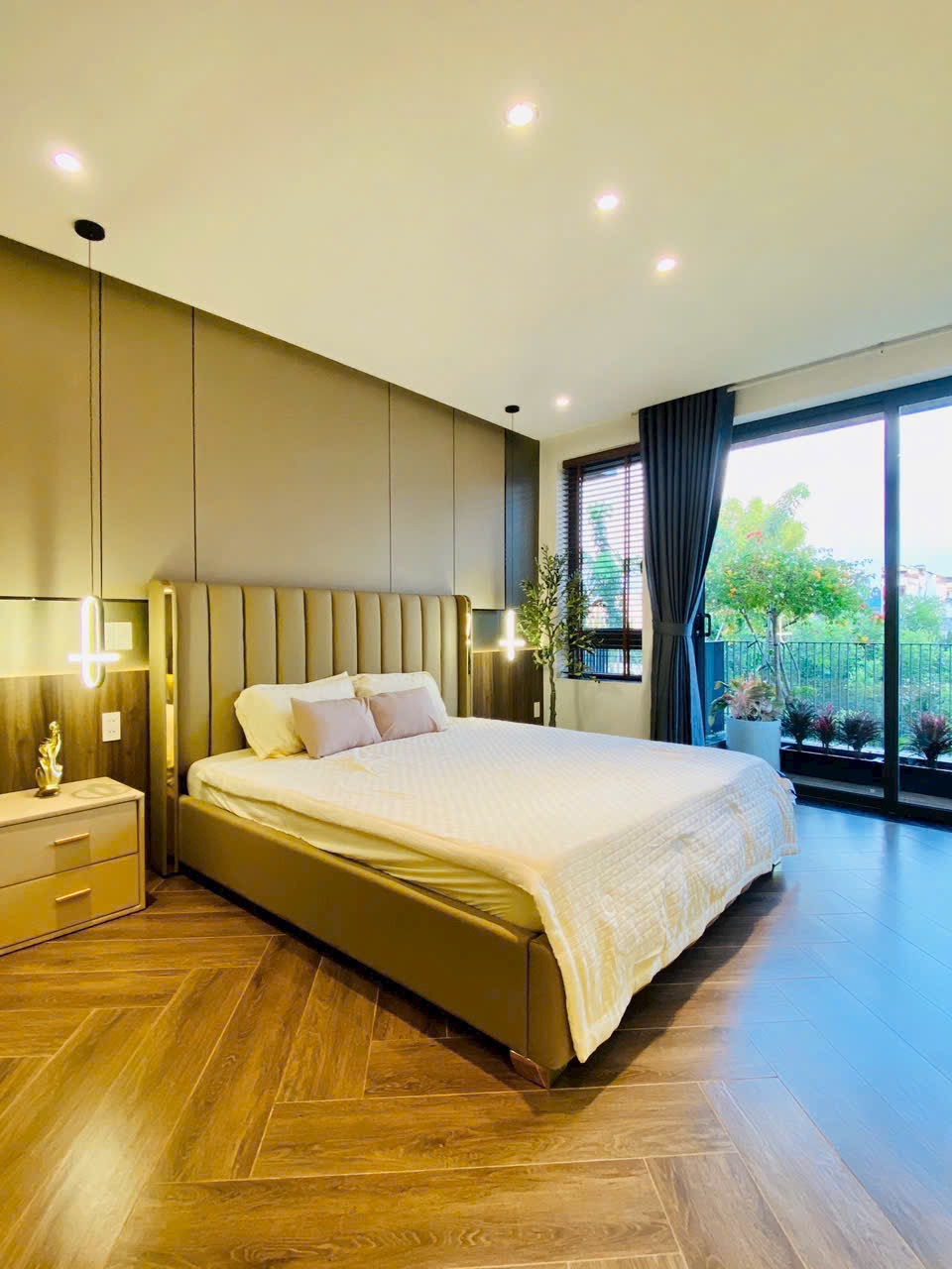 Bán siêu phẩm nhà phố có thang máy đường 12m Huỳnh Văn Nghệ, quận Gò Vấp, Hồ Chí Minh