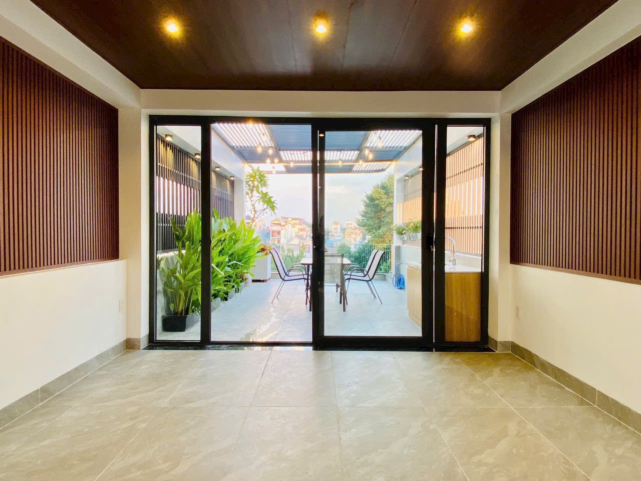 Bán siêu phẩm nhà phố có thang máy đường 12m Huỳnh Văn Nghệ, quận Gò Vấp, Hồ Chí Minh
