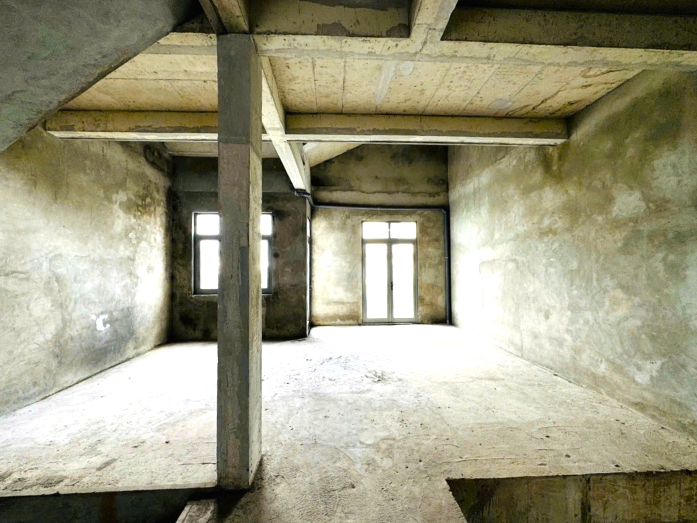 Bán biệt thự Vinhomes Riverside 170m2 - nhà xây thô 3 tầng