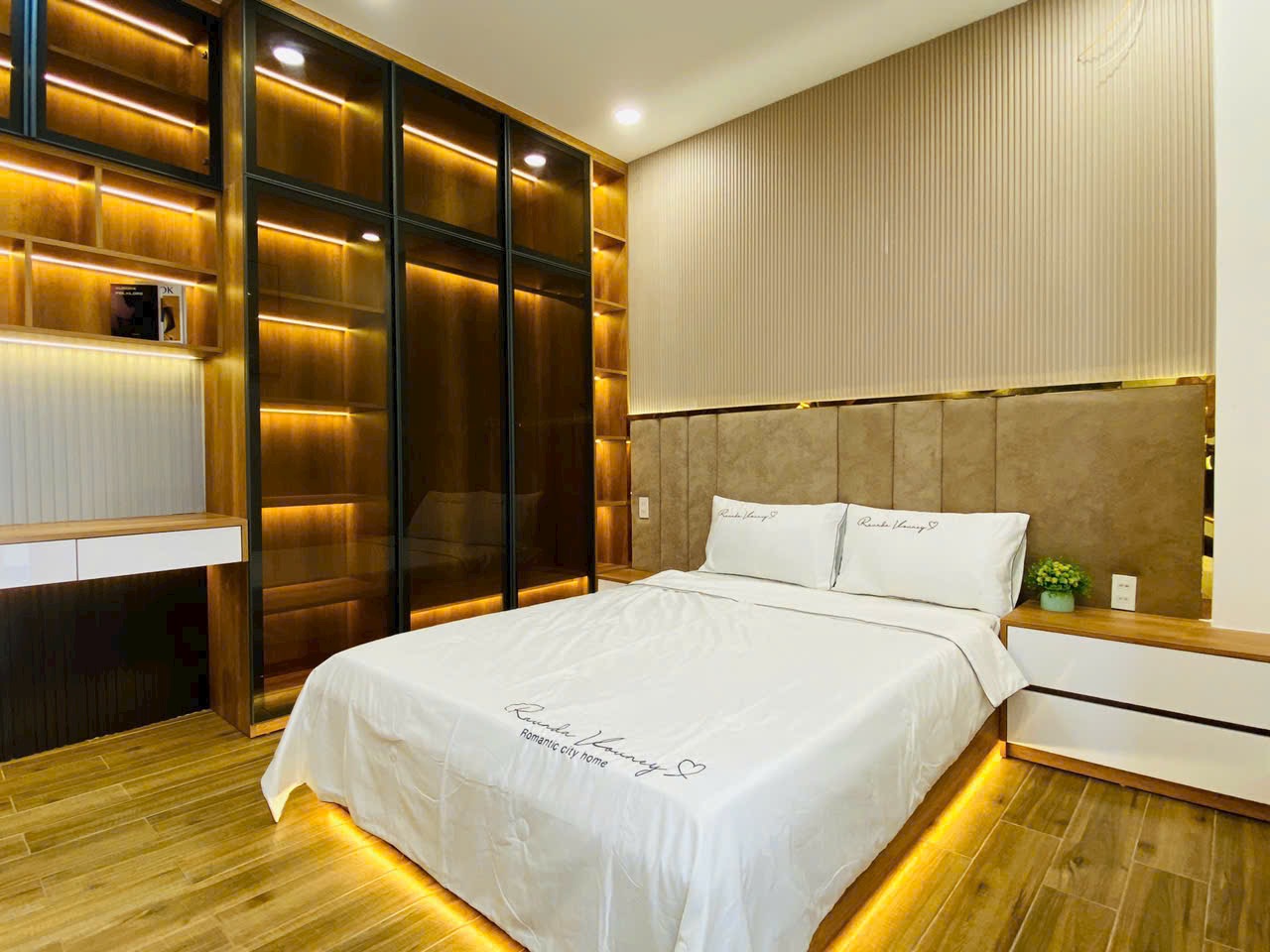 Bán siêu phẩm nhà phố ngang 5m đường Phạm Văn Chiêu, phường 14, diện tích 52m2