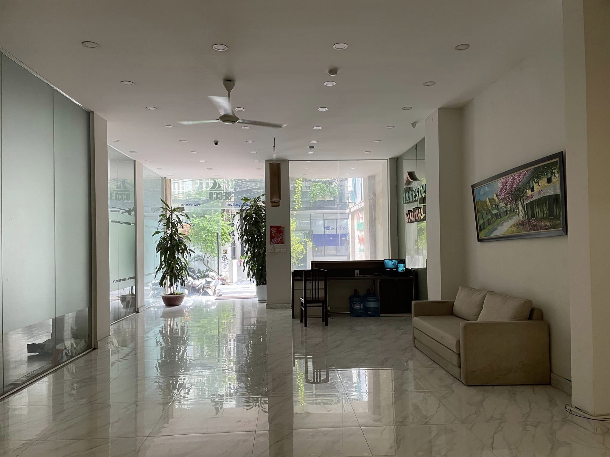 Bán nhà mặt phố Tô Ngọc Vân, Tây Hồ, 11 tầng, thang máy