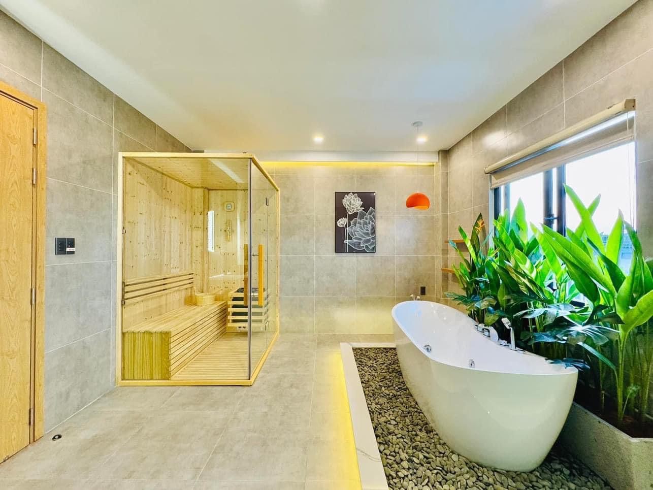 Bán siêu phẩm nhà phố mặt tiền đường số 7, phường 11
