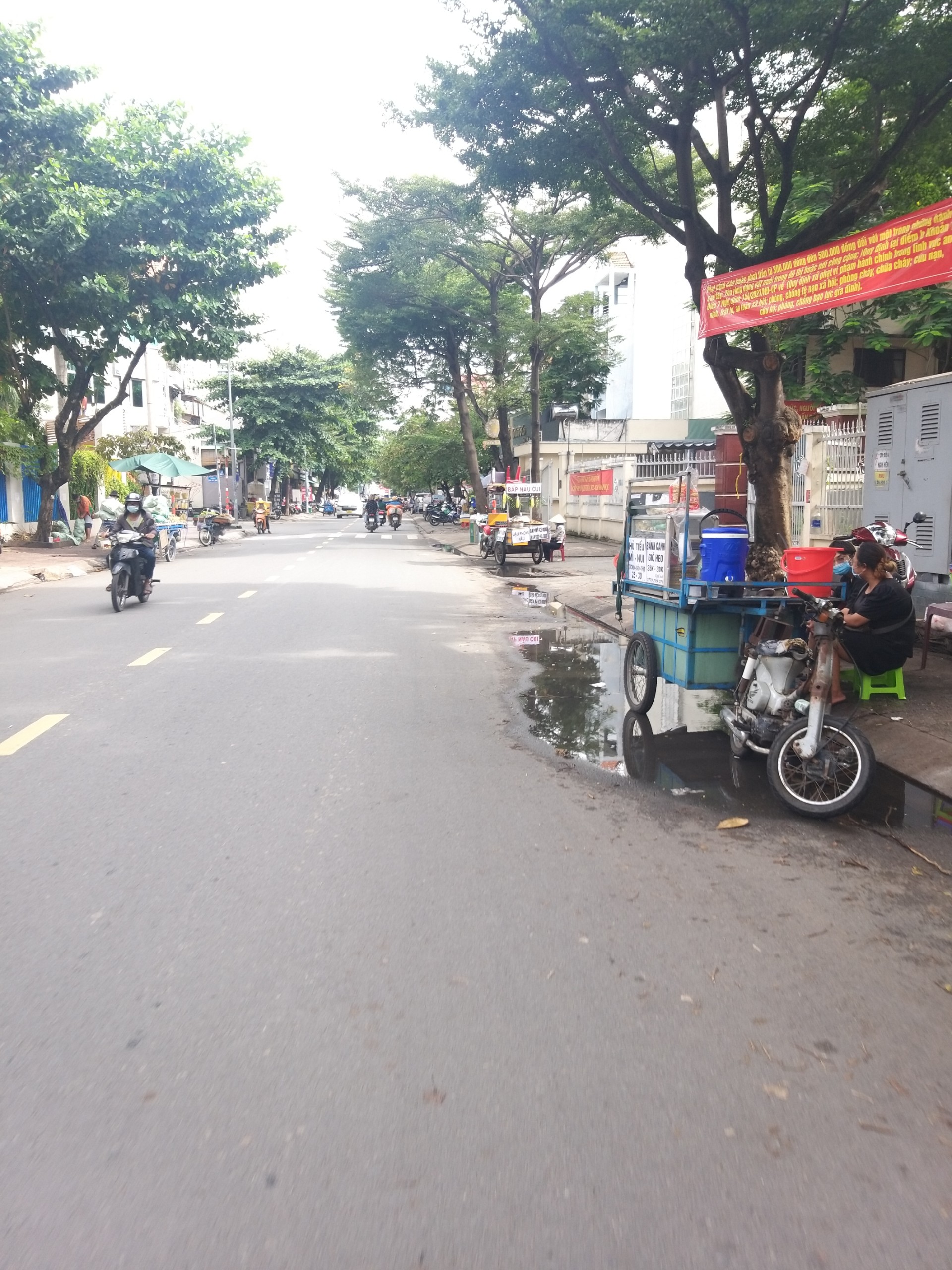 Bán đất hẻm xe tải đường Quốc Hương, Thảo Điền, Thủ Đức, giá 31 tỷ