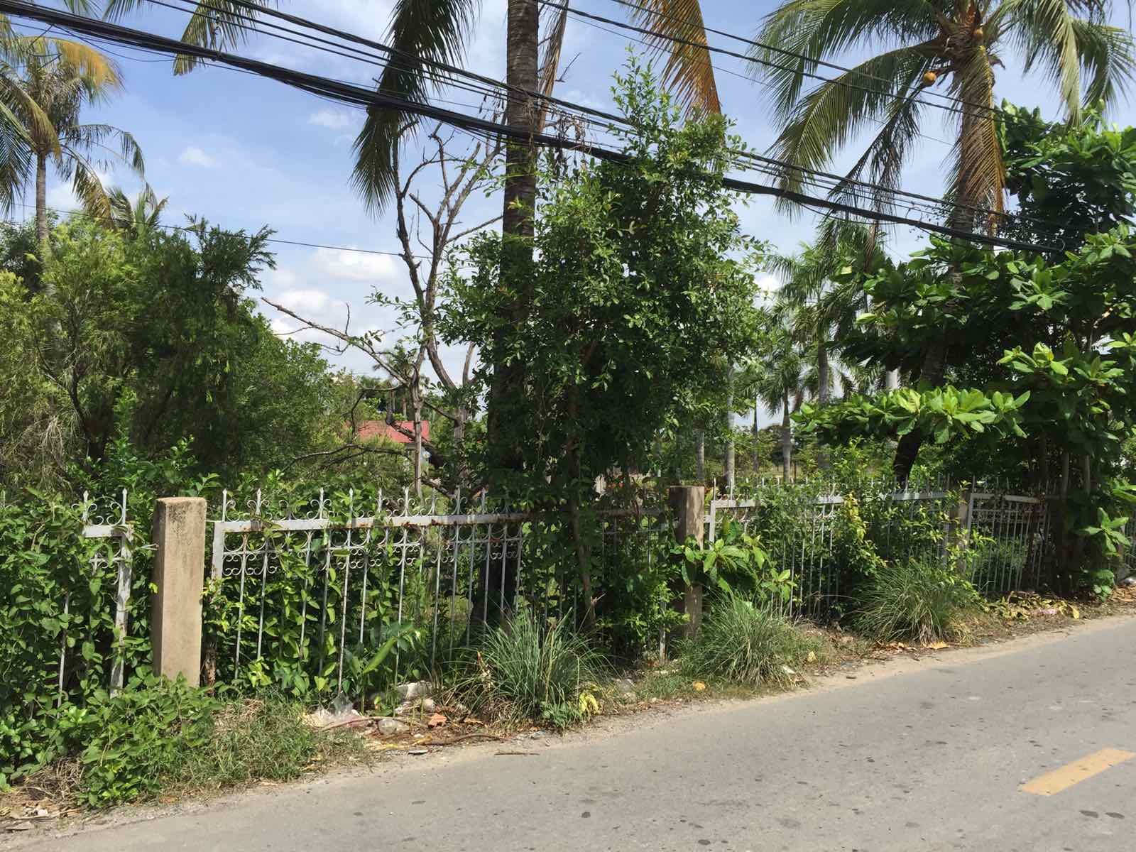 Bán đất mặt tiền Trường Lưu, phường Long Trường, quận 9, giá 120 tỷ