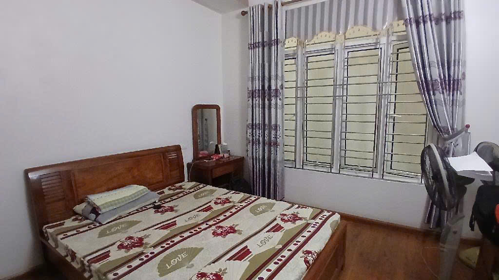 Bán nhà Lò Đúc, ô tô vào nhà, kinh doanh, ô chờ thang máy, 50m2, giá chỉ 12,5 tỷ