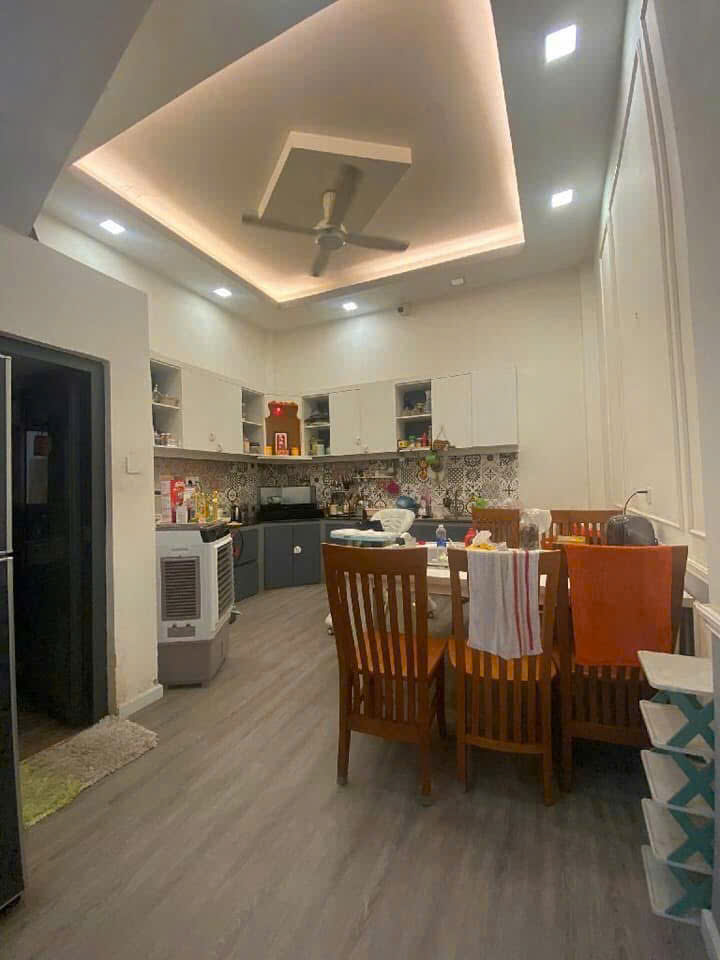 Cần bán gấp nhà mặt đường Làng Tăng Phú phường Tăng Nhơn Phú A, Quận 9, 220m2, 2 tầng, 13 tỷ