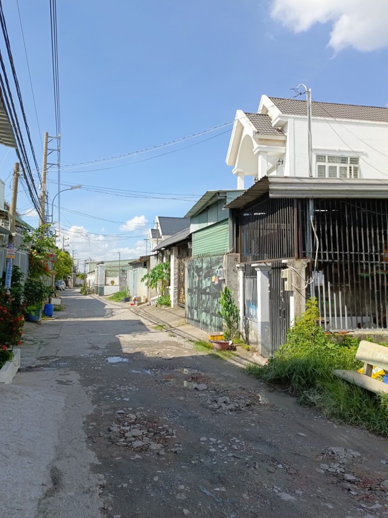 Bán 176m2 - Đông Thạnh - Hóc Môn - giá đầu tư - gọi cho em xem đất