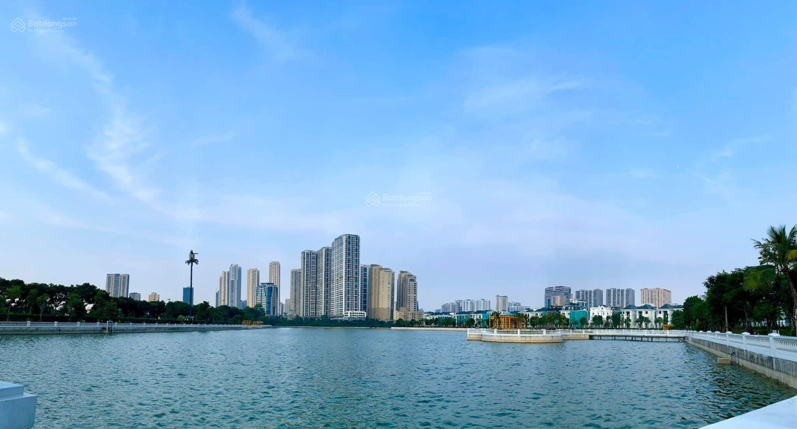 Hàng mới độc quyền siêu hot, căn biệt thự mặt hồ Vin Green Bay, nhà đã hoàn thiện nội thất, giá hợp lý