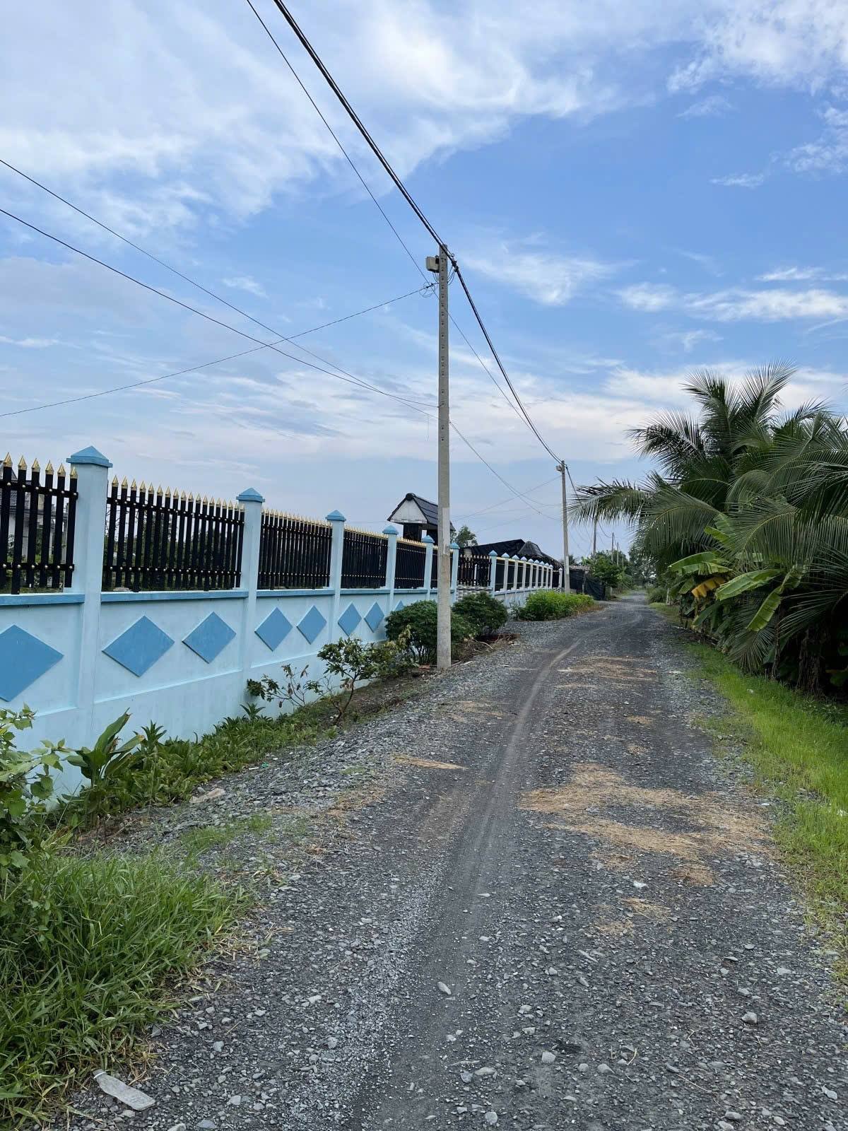 Bán lô đất làm nhà vườn 2700m2, giá chỉ 5,7 tỷ, Bình Lợi - Bình Chánh