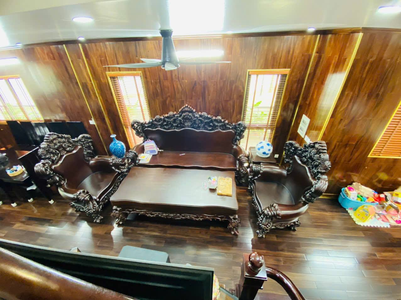 Biệt thự mặt hồ - Vinhomes Thăng Long – lô góc 3 mặt thoáng - hoàn thiện đẹp - ở ngay