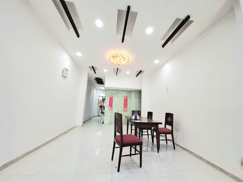 Bán nhà mặt tiền kinh doanh Lý Thường Kiệt, phường 8, Tân Bình, 100m2, 5 tầng, thang máy