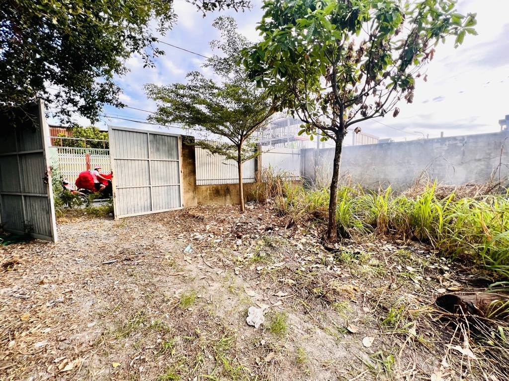 Bán lô đất mặt 225m2 - giá chỉ hơn 7 tỷ - mặt tiền kinh doanh Đông Thạnh - Hóc Môn