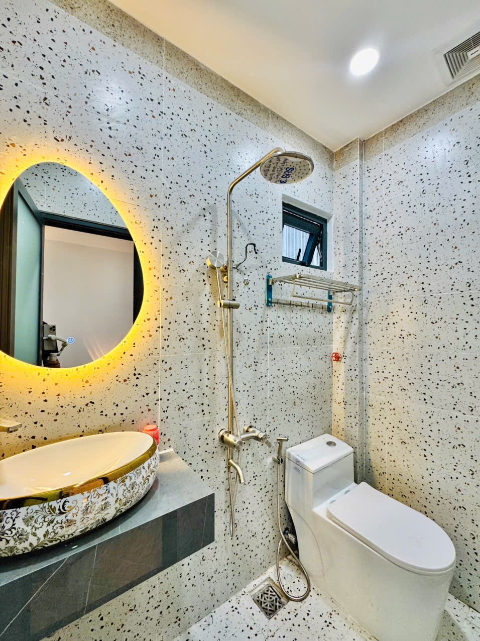 Bán nhà phố đẹp đường Hoàng Hoa Thám, phường 05, quận Phú Nhuận, Hồ Chí Minh
