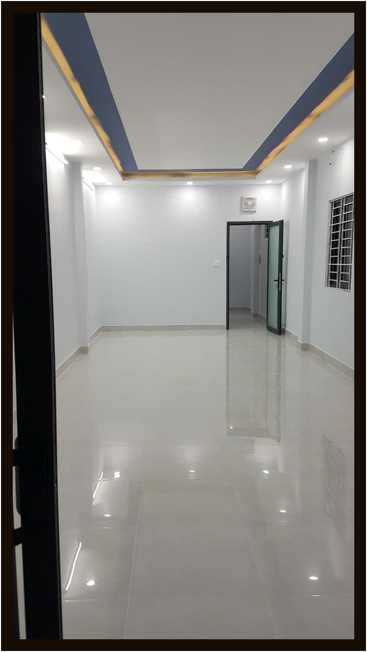 Top nhà vị trí đẹp Bùi Viện 4m x 16m, 1 trệt, 4 lầu, trung tâm quận 1, thành phố Hồ Chí Minh