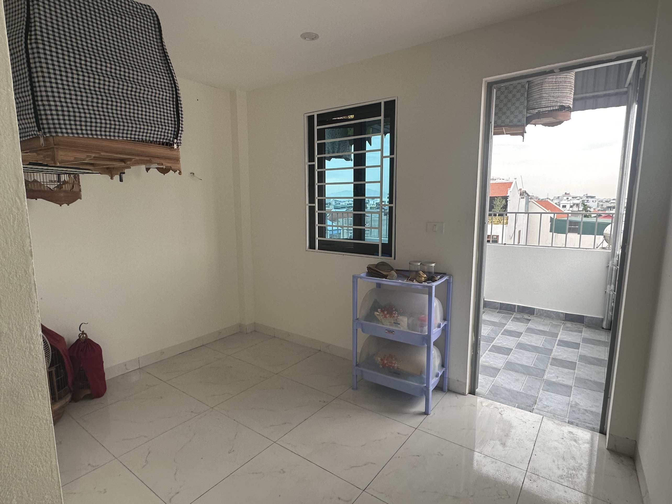 Bán nhà 5 tầng cạnh ủy ban xã Vân Canh, Hoài Đức, nội thất 99%, cách 210m đến chợ