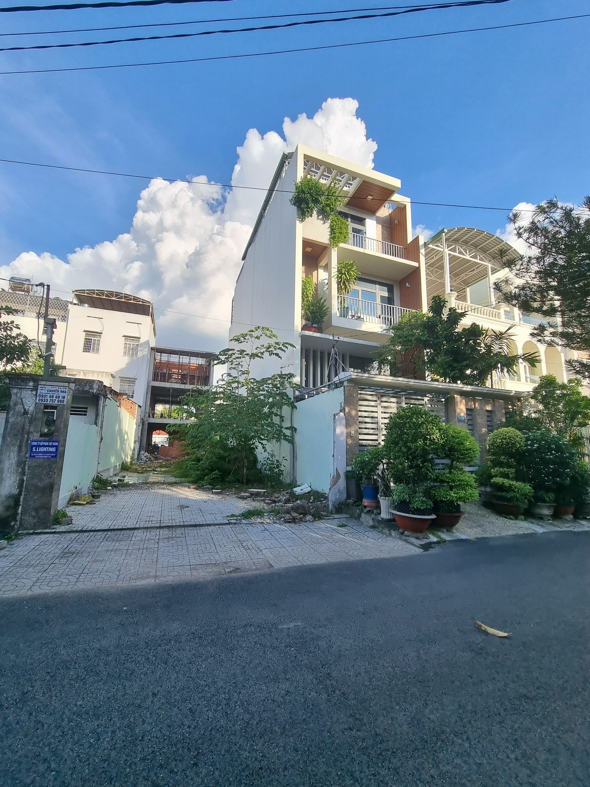 Đất mặt tiền đường số, gần Gigamall Phạm Văn Đồng 108m2, đường xe tải thông