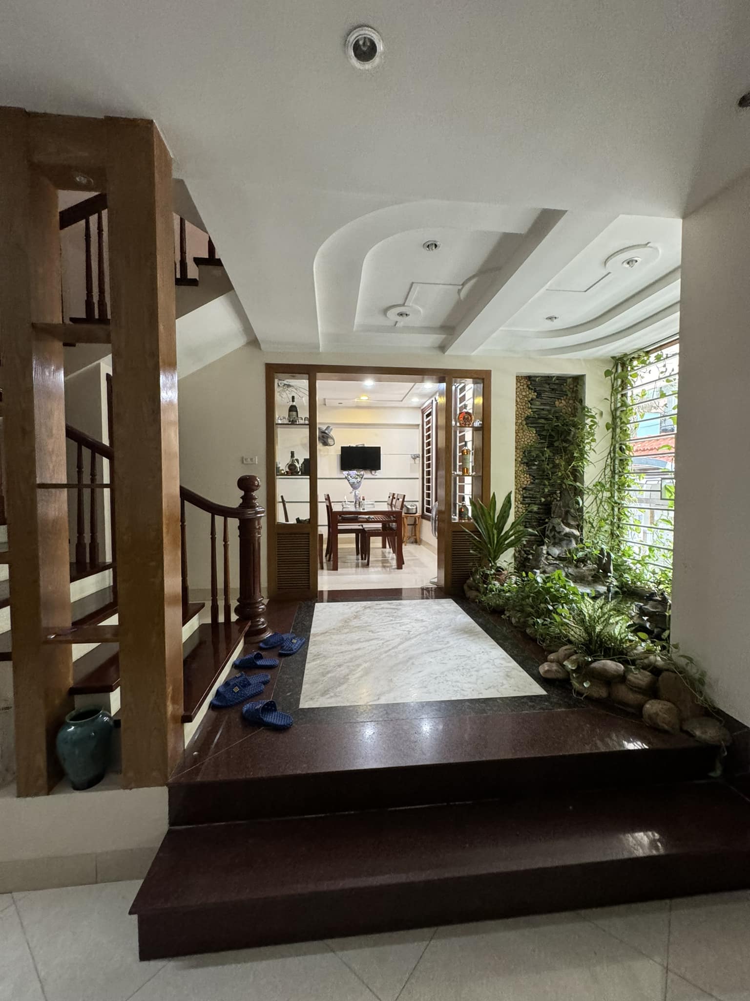 Biệt thự Trần Kim Xuyến, khu đô thị Yên Hòa, không gian sống xanh