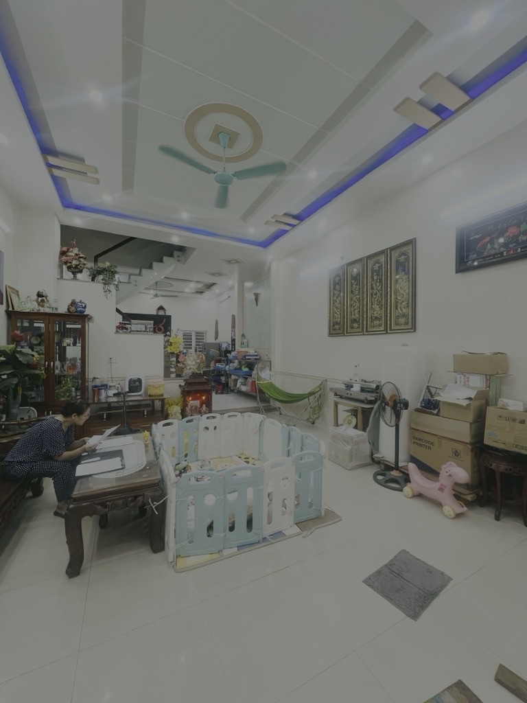 Bán nhà bến xe Miền Tây đường 8m, 82m2 nở hậu dòng tiền, 3 tầng