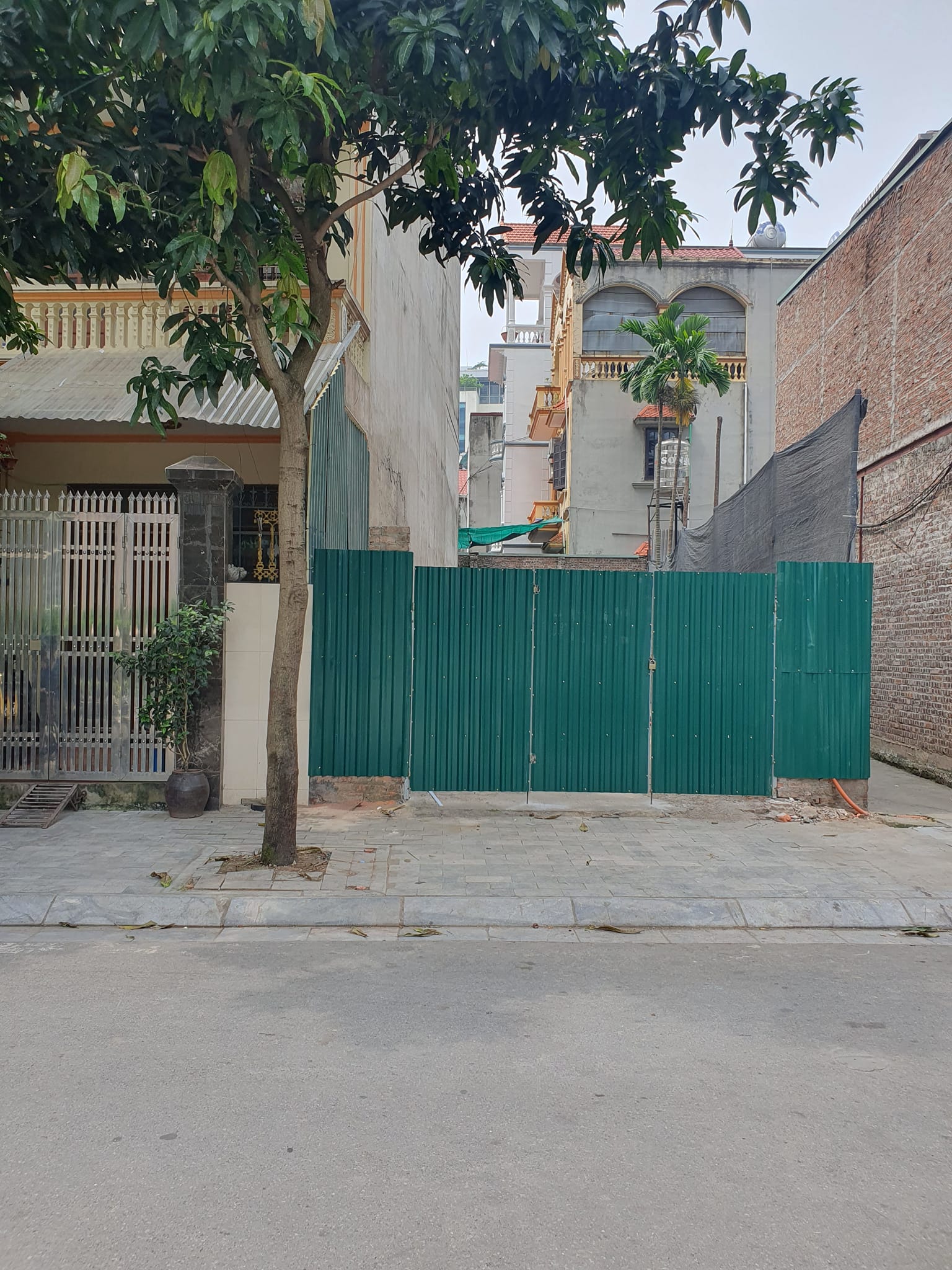 Bán đất Lạc Long Quân, Tây Hồ - đường ô tô tránh - hàng xóm khu Liên Cơ