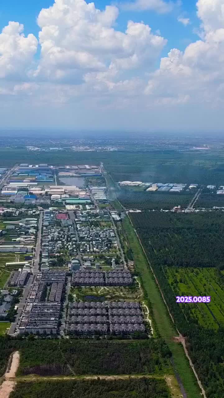 Nhà 80m2, 2 phòng ngủ, 2 vệ sinh, khu dân cư Xuyên Á