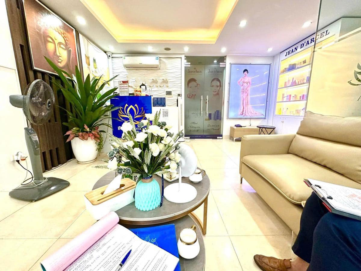 Nhà mặt phố Thụy Khê - Tây Hồ - lô góc - 7 tầng - thang máy – kinh doanh